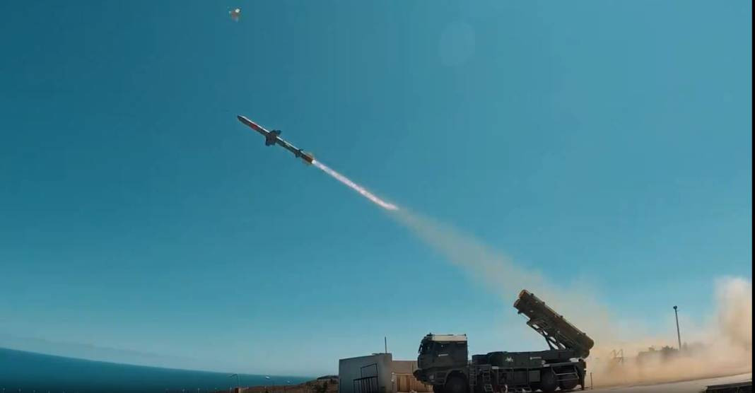 Kara Atmaca seyir füzesinden tam isabet. Yılmaz 'Gurur duyduk' diyerek paylaştı - Resim: 20